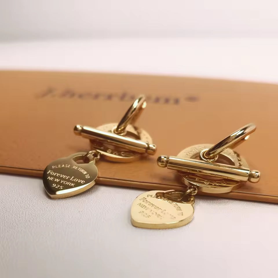 Aros Forever Love – Acero Inoxidable 316L con Dije Corazón Grabado