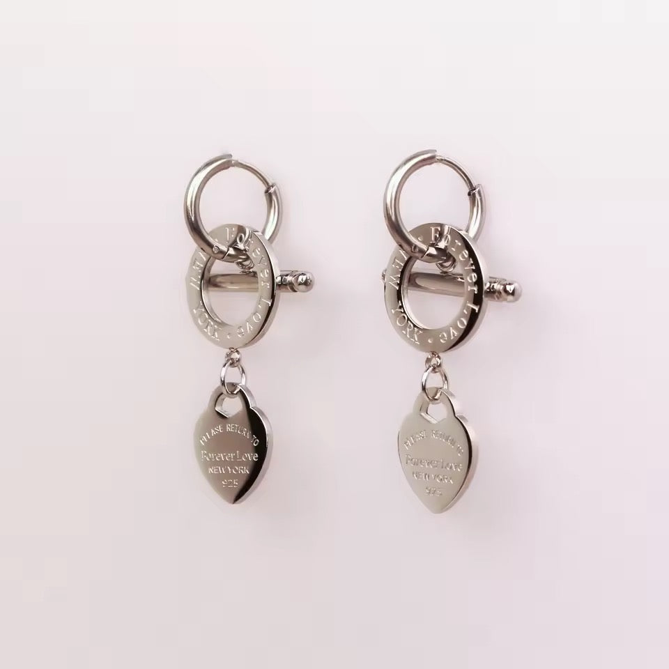 Aros Forever Love – Acero Inoxidable 316L con Dije Corazón Grabado