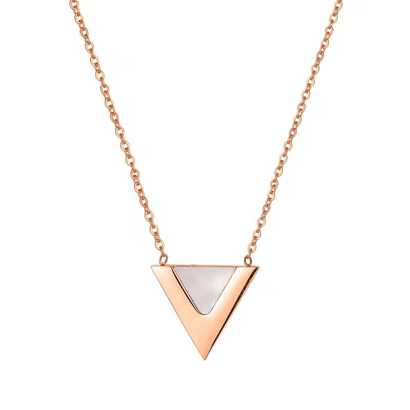 Collar V Geometry – Acero Inoxidable 316L con Dije Triangular Nacarado