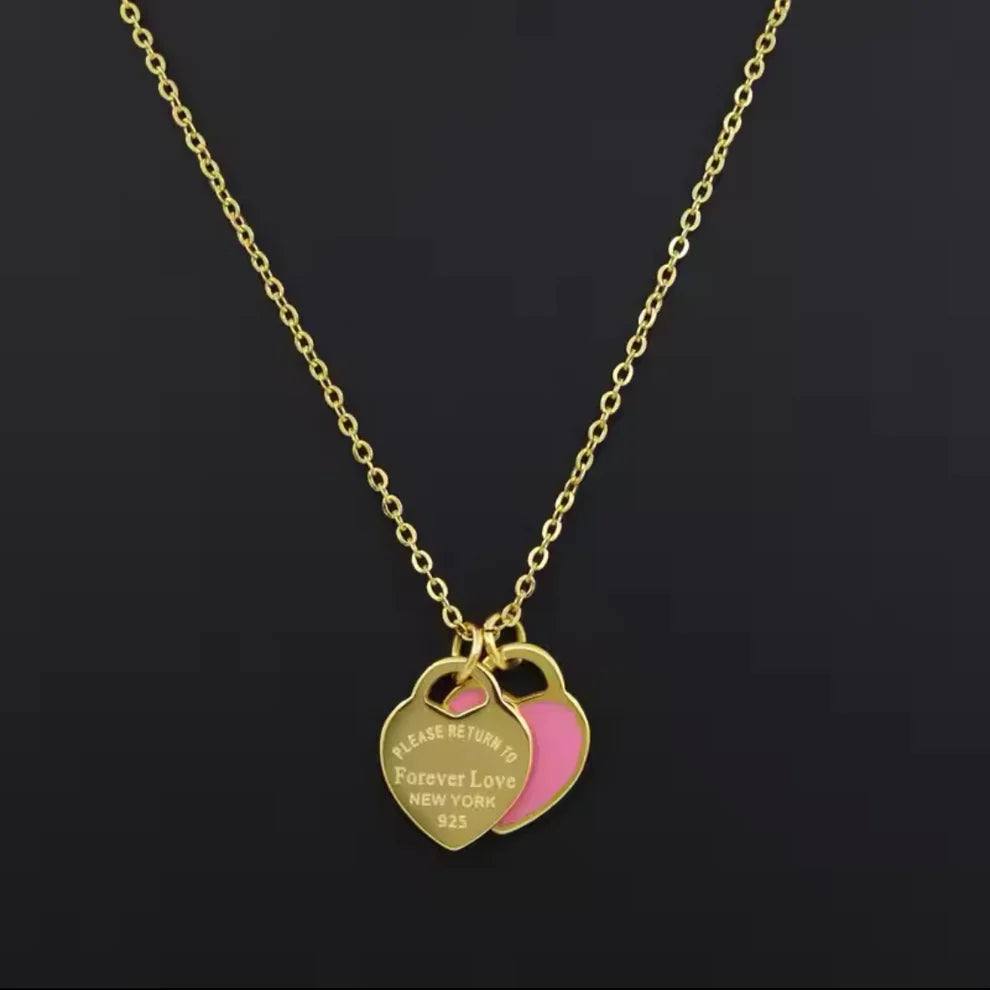 Collar Forever Love – Dije Doble Corazón en Acero Inoxidable 316L
