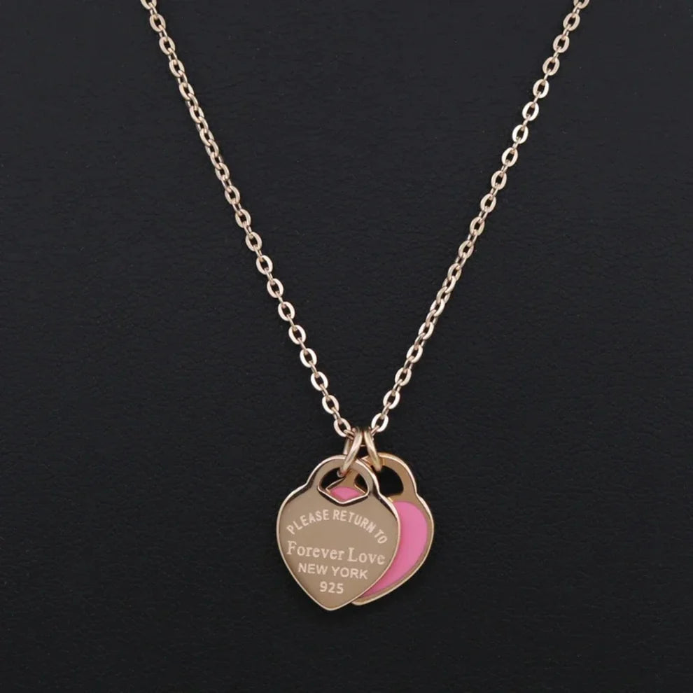 Collar Forever Love – Dije Doble Corazón en Acero Inoxidable 316L